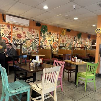Two Chicks Café - CBD - Breakfast & Brunch Near Me - New Orleans, Louisiana Two Chicks Café - CBD - Breakfast & Brunch Near Me - New Orleans, Louisiana