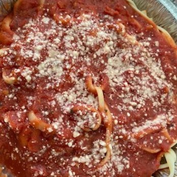 Bella Italia - Linguine with sauce - comes in the same size container as the side salad - Pizza Near Me - Ardmore, Pennsylvania