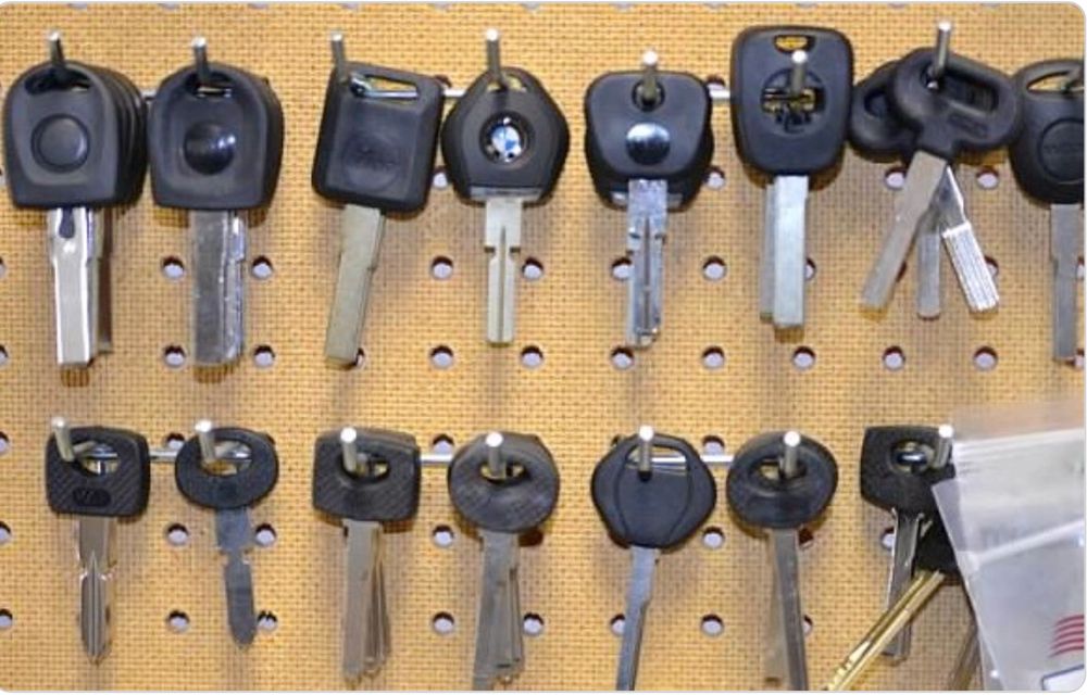 PHILLY CAR KEY MAKER Updated September 2024 17 Photos