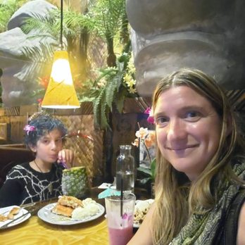 The Tiki Terrace - Coconut Chicken, BBQ Pork...mocktails - Hawaiian Near Me - Des Plaines, Illinois