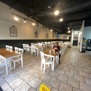 Orale Tacos • Bakery - Inside view/ dining area - Bakeries Near Me - Memphis, Tennessee Orale Tacos • Bakery - Inside view/ dining area - Bakeries Near Me - Memphis, Tennessee