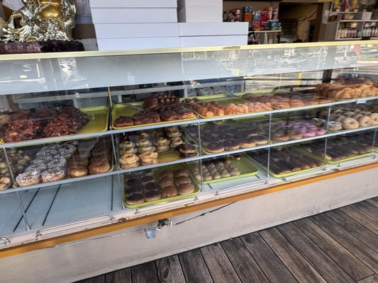 Royal Donuts by null