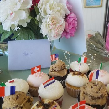 Sweet September Cupcakes - Congratulations, Halee! - Desserts Near Me