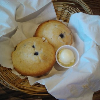 Stagecoach Restaurant - Blueberry muffins - American Near Me - Elk Grove, California