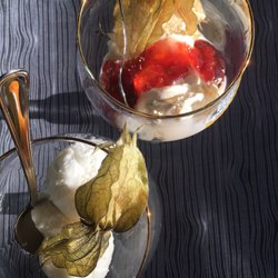 Moms - Nicely decor dessert