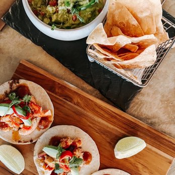 Bayou & Bottle - New American Near Me - Houston, Texas