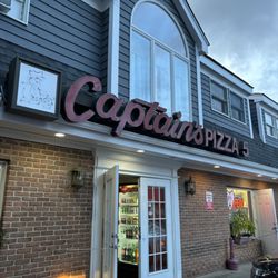 Captain's Pizza No 5