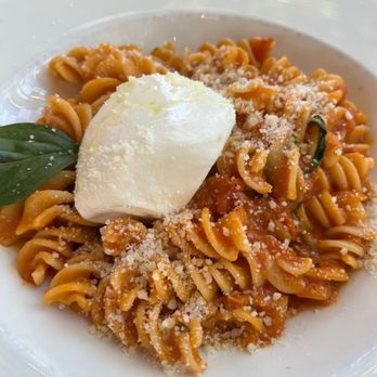 Il Fornaio - Italian Near Me - Beverly Hills, California