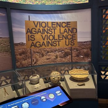 Field Museum - Museums Near Me - Chicago, Illinois