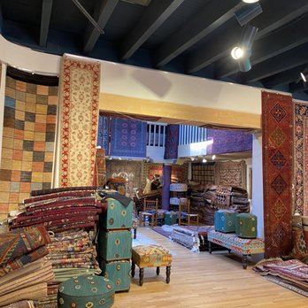 Momeni’s Gallery - Rugs Near Me - Santa Fe, New Mexico