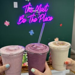 Beyond Greens - Strawberry Banana Smoothie and Oatmeal Cookie Shake
