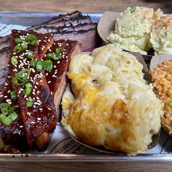 Eaker Barbecue - Brisket, Gochujang ribs, macaroni, kimchi rice, potato salad - Barbeque Near Me - Fredricksburg, Texas