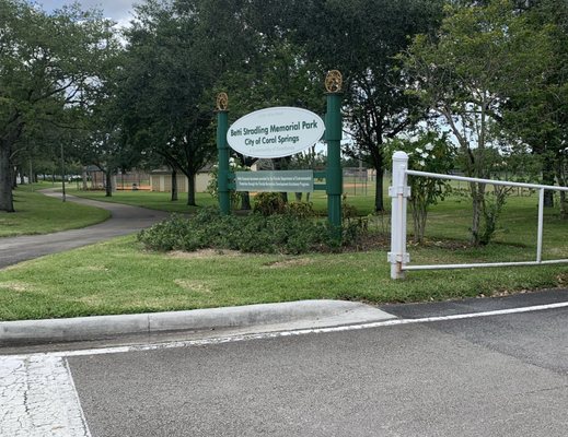 BETTI STRADLING PARK - 24 Photos & 18 Reviews - 10301 Wiles Rd, Coral