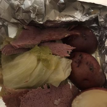 Regan's Orange City Kitchen - Corned beef and cabbage with potatoes - Breakfast & Brunch Near Me - Orange City, Florida
