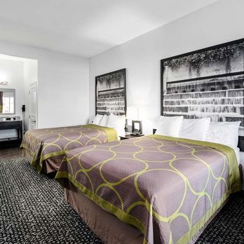 Super 8 by Wyndham Carthage TX - Guest room - Hotels Near Me - Carthage, Texas Super 8 by Wyndham Carthage TX - Guest room - Hotels Near Me - Carthage, Texas