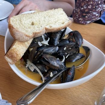 Glasshouse Kitchen - Steamed Mussels. Delicious! - Pizza Near Me - Research Triangle, North Carolina Glasshouse Kitchen - Steamed Mussels. Delicious! - Pizza Near Me - Research Triangle, North Carolina