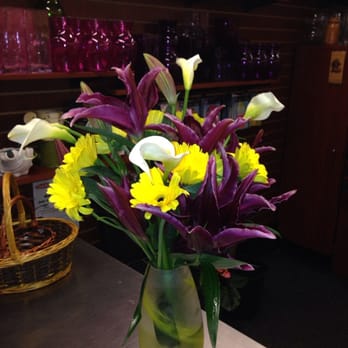 Ralphs - Carla did this arrangement for me at the last minute going out of her way! Above and beyond! - Grocery Near Me - Sherman Oaks, California Ralphs - Carla did this arrangement for me at the last minute going out of her way! Above and beyond! - Grocery Near Me - Sherman Oaks, California