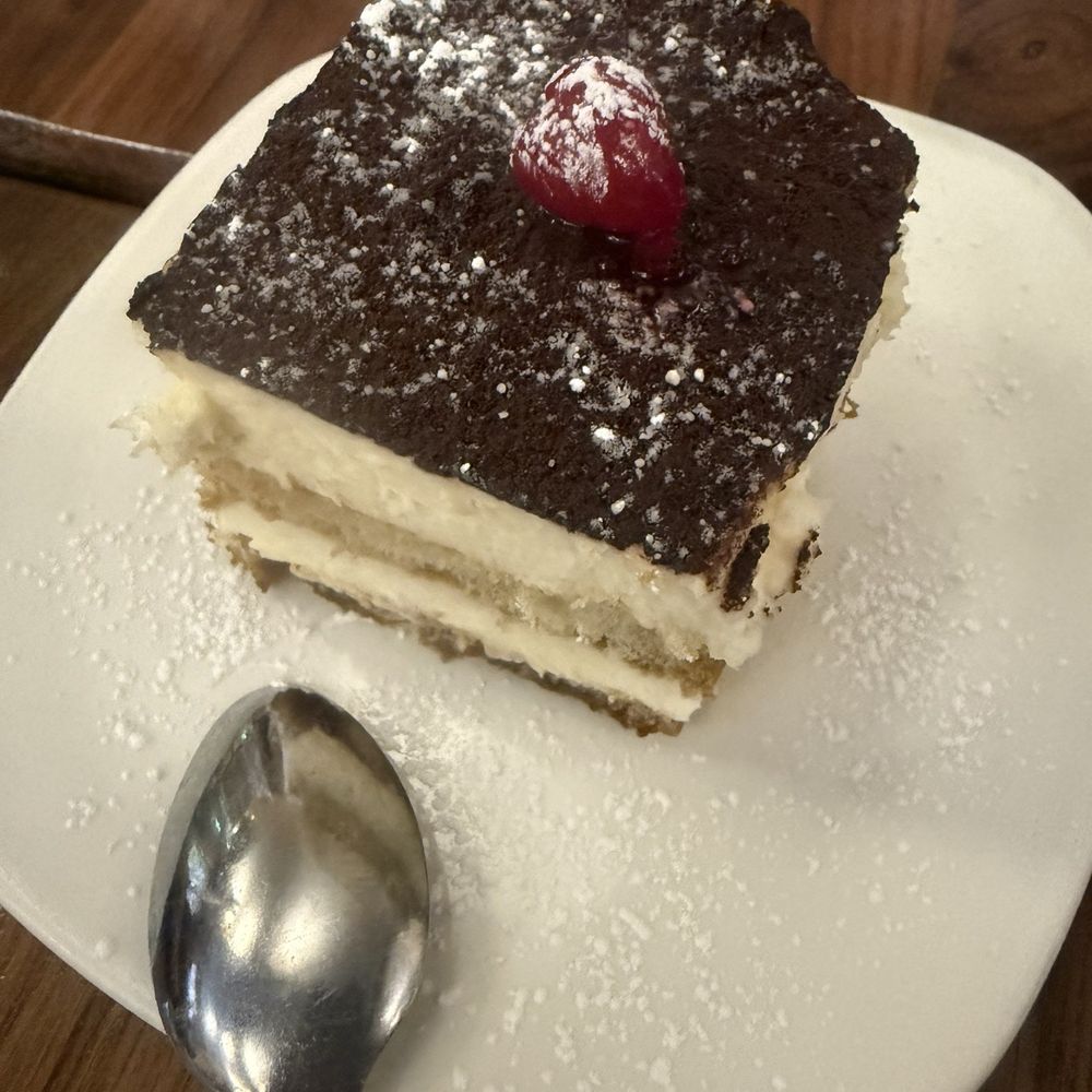 Ama Pizza - Tiramisu - Pizza Near Me - Hillsborough Township, New Jersey