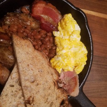 Le Cartet - Le Canton breakfast dish - French Near Me - Montreal, Quebec Le Cartet - Le Canton breakfast dish - French Near Me - Montreal, Quebec