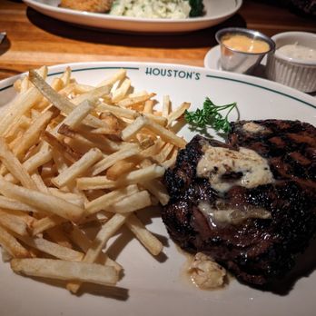 Houston's Restaurant - New American Near Me - Irvine, California Houston's Restaurant - New American Near Me - Irvine, California