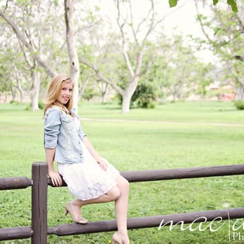 Mac Dore Photography - Senior Photography #macdorephotography #seniorphotography - Event Photography Near Me