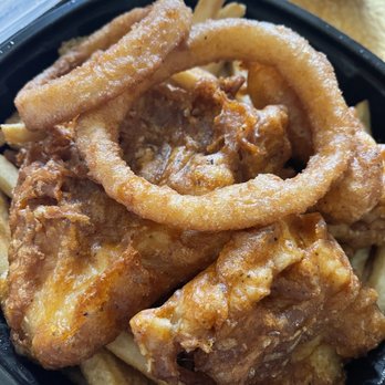 Tenafly Classic Diner - Beer Battered Fish & Chips - Diners Near Me - Tenafly, New Jersey