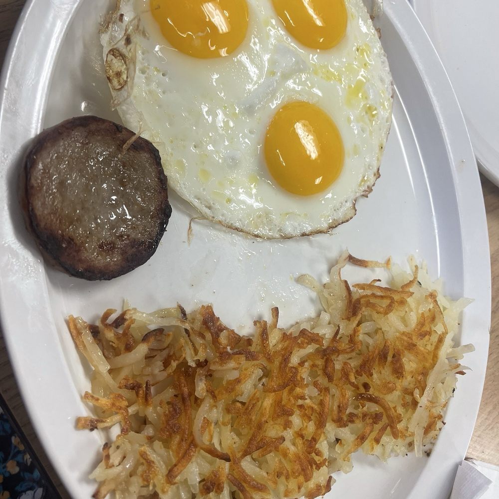 Alice's Restaurant - Hearty - Breakfast & Brunch Near Me - Cheboygan, Michigan Alice's Restaurant - Hearty - Breakfast & Brunch Near Me - Cheboygan, Michigan