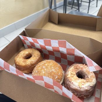 Cal’s Bakeshop - Maple Cronut lemon berry brioche and strawberry crunch cronut - Bakeries Near Me - Tucson, Arizona