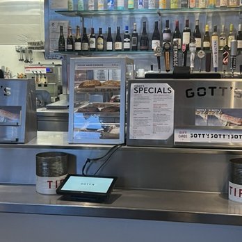 Gotts Roadside - Burgers Near Me - Napa, California