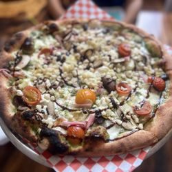 Lanikai Brewing - Pesto pizza with goat cheese and Mac nuts -interesting but not for me