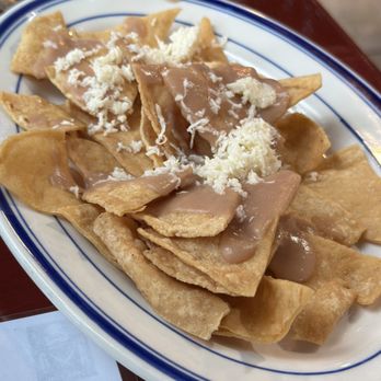 Axo - Free starter chips with refries beans and cheese - Tacos Near Me - Lindenwold, New Jersey