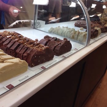 Kilwins Ice Cream - Chocolate - Fudge - Desserts Near Me - Franklin, Tennessee Kilwins Ice Cream - Chocolate - Fudge - Desserts Near Me - Franklin, Tennessee