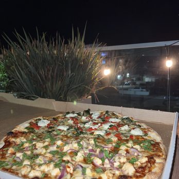 D'Amores Pizza - Pizza combo - Italian Near Me - Malibu, California D'Amores Pizza - Pizza combo - Italian Near Me - Malibu, California