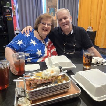 The Butt Hutt Smokehouse - Arlynn and Joe - Barbeque Near Me - Jacksonville, Florida The Butt Hutt Smokehouse - Arlynn and Joe - Barbeque Near Me - Jacksonville, Florida