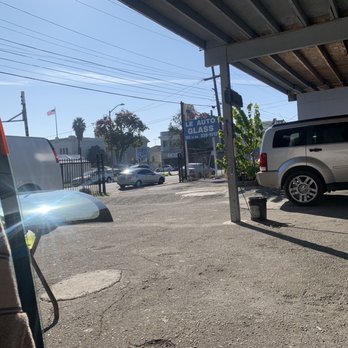 Le Auto Glass - Auto Glass Services Near Me - Oakland, California