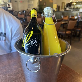 Dahlia Cafe - Mimosa Bucket - Breakfast & Brunch Near Me - Union, Missouri Dahlia Cafe - Mimosa Bucket - Breakfast & Brunch Near Me - Union, Missouri