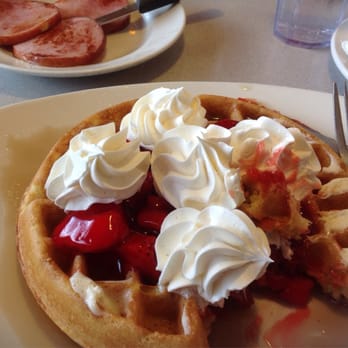 Peach Tree Cafe - Strawberry Belgian waffles - Breakfast & Brunch Near Me - Matteson, Illinois Peach Tree Cafe - Strawberry Belgian waffles - Breakfast & Brunch Near Me - Matteson, Illinois