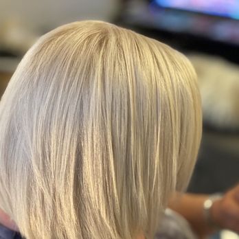 The Blonde Bro - Hair Salons Near Me - Minneapolis MN, Minnesota The Blonde Bro - Hair Salons Near Me - Minneapolis MN, Minnesota