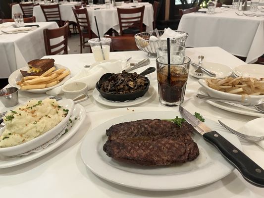 Harry Caray's Italian Steakhouse by null