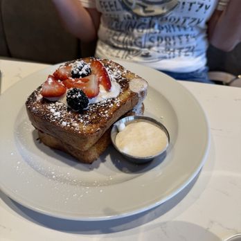 The Oak Grill - French Toast - Breakfast & Brunch Near Me - San Luis Obispo, California The Oak Grill - French Toast - Breakfast & Brunch Near Me - San Luis Obispo, California