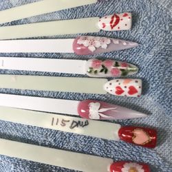 Chic Nails and Spa