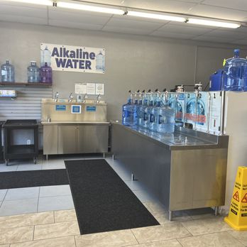 Water-Loo - Water Stores Near Me - Santa Ana, California