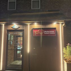 Do not go here unless you plan on being harassed for a tip.