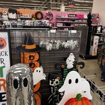 Michaels - Arts & Crafts Near Me - Studio City, California
