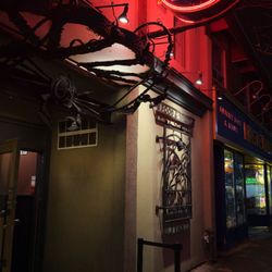 Zee Grill Seafood Restaurant & Oyster Bar