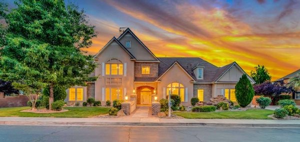 Prior Listings, Homes, & Properties! - Included in this portfolio folder here are some absolutely incredible properties of past clients I've worked with and helped assist along their real estate journeys! Call me to begin the conversation and let me know in which ways I can help you get closer to achieving your real estate goals.