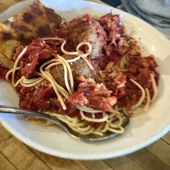 Hideaway House - Spaghetti & Meatballs - Pizza Near Me - Sedona, Arizona
