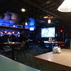 Spare Room Restaurant and Lounge - Big screen football, basketball and or movies with all day breakfast and Cocktails. Partner says great tall Bloody Mary..
