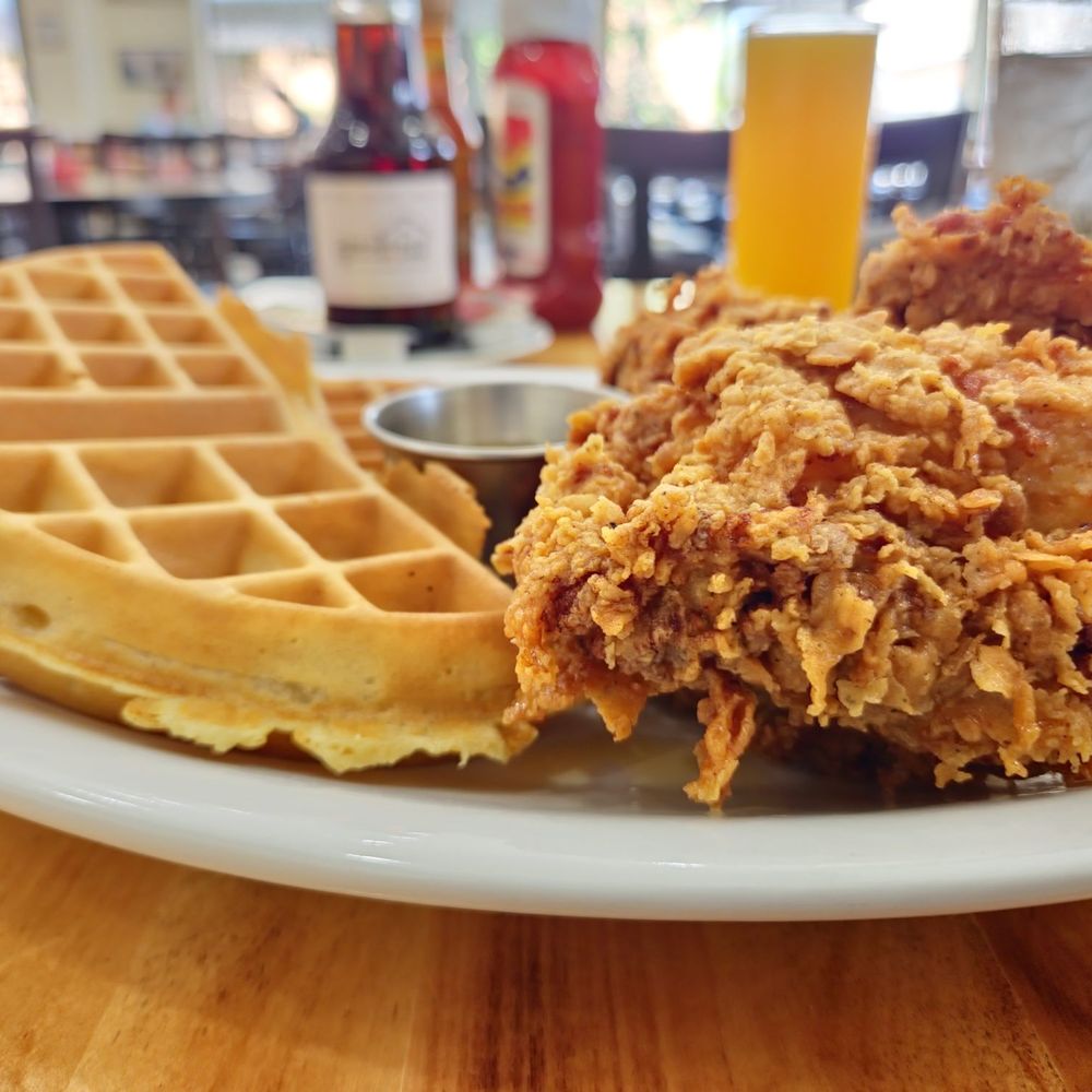 Breakfast House - Chicken and Waffle - New American Near Me - Chicago, Illinois Breakfast House - Chicken and Waffle - New American Near Me - Chicago, Illinois