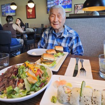 Thirsty Lion - Glendale - Dad with food - Breakfast & Brunch Near Me - Glendale, Arizona Thirsty Lion - Glendale - Dad with food - Breakfast & Brunch Near Me - Glendale, Arizona